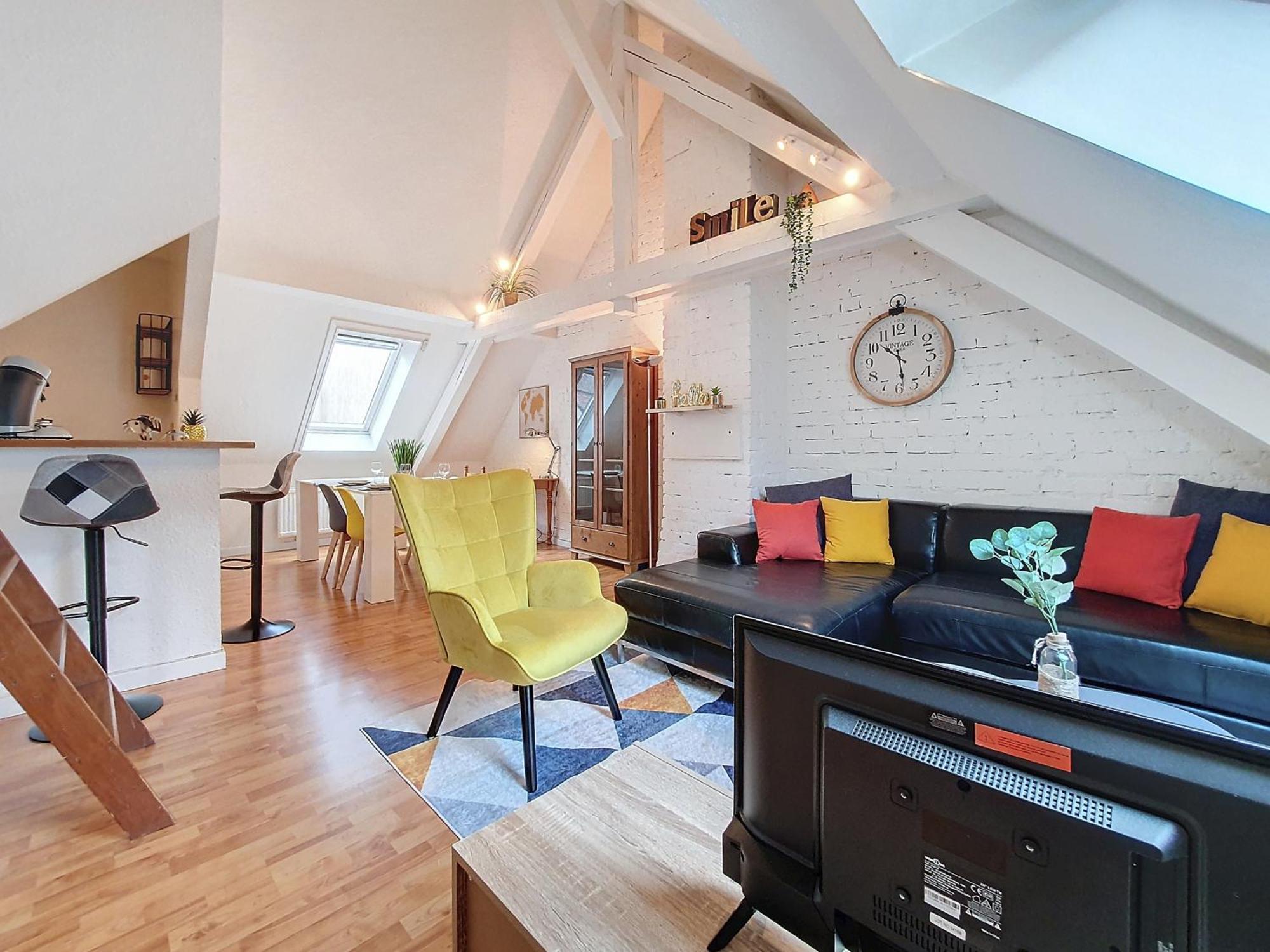 Skyward - Hypercentre - Confort - Rue Pietonne - Calme - Authentique Appartement Strasbourg